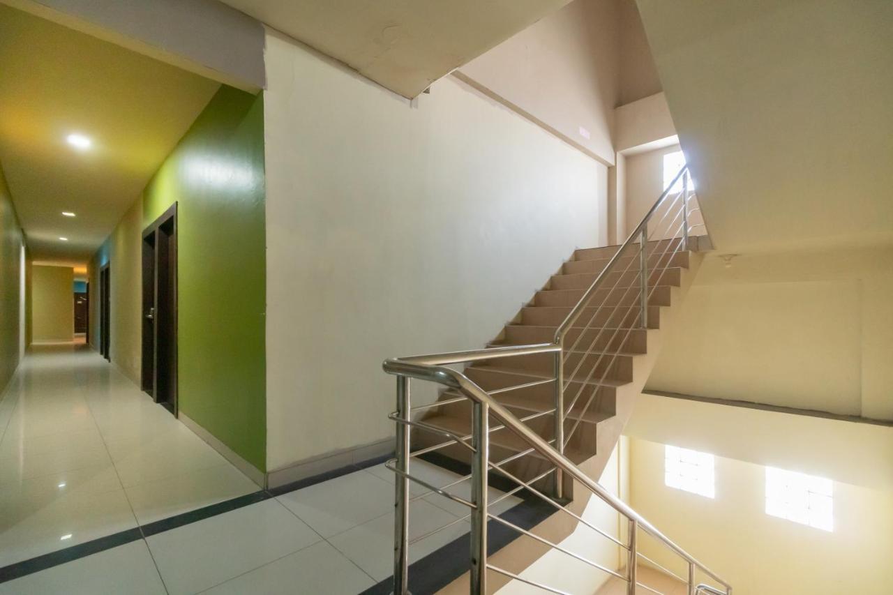 Urbanview Hotel Best Skip Palembang Exterior foto