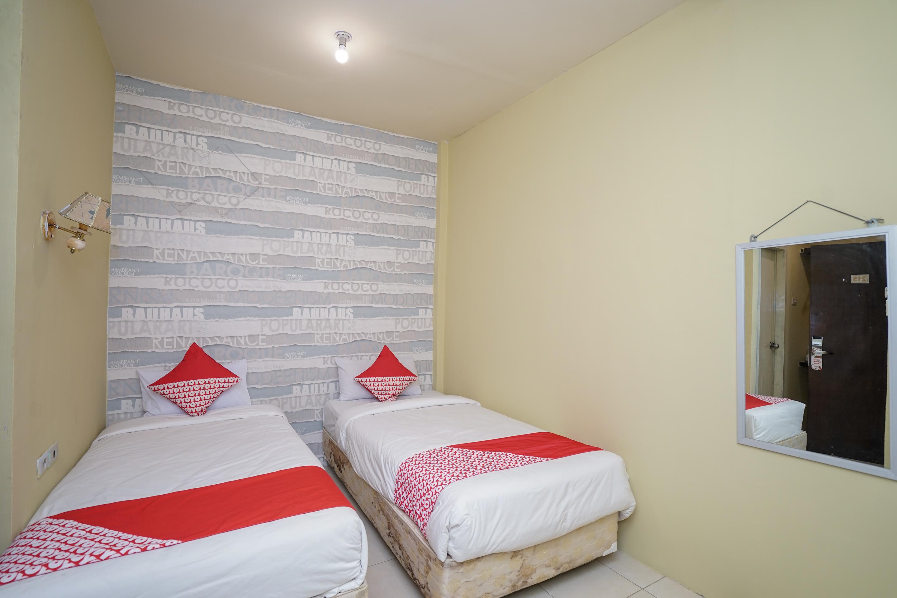 Urbanview Hotel Best Skip Palembang Exterior foto
